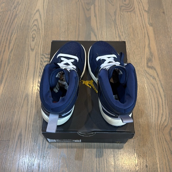 Nike NWT Jordan 1 Mid RM EasyOn - Picture 7 of 13